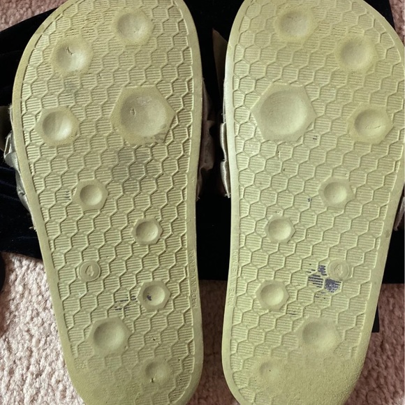 Rihanna fenty puma slides SOLD - Picture 5 of 5